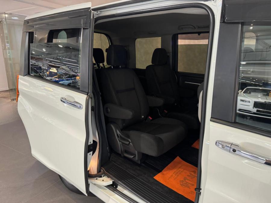 STEPWGN HYBRID RP5 EHEV - Image 7